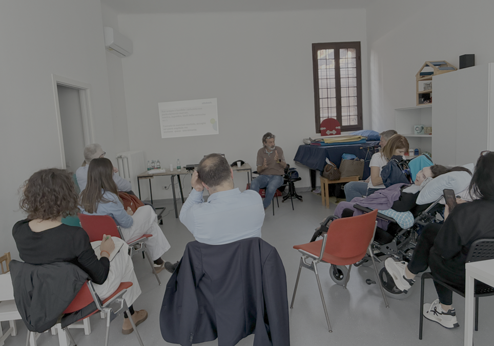 NUOVI INCONTRI DI FORMAZIONE per professionisti della riabilitazione:  “SEDUTI AL PROPRIO POSTO!”